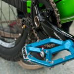 Spank Spike Flat Pedals in Blue