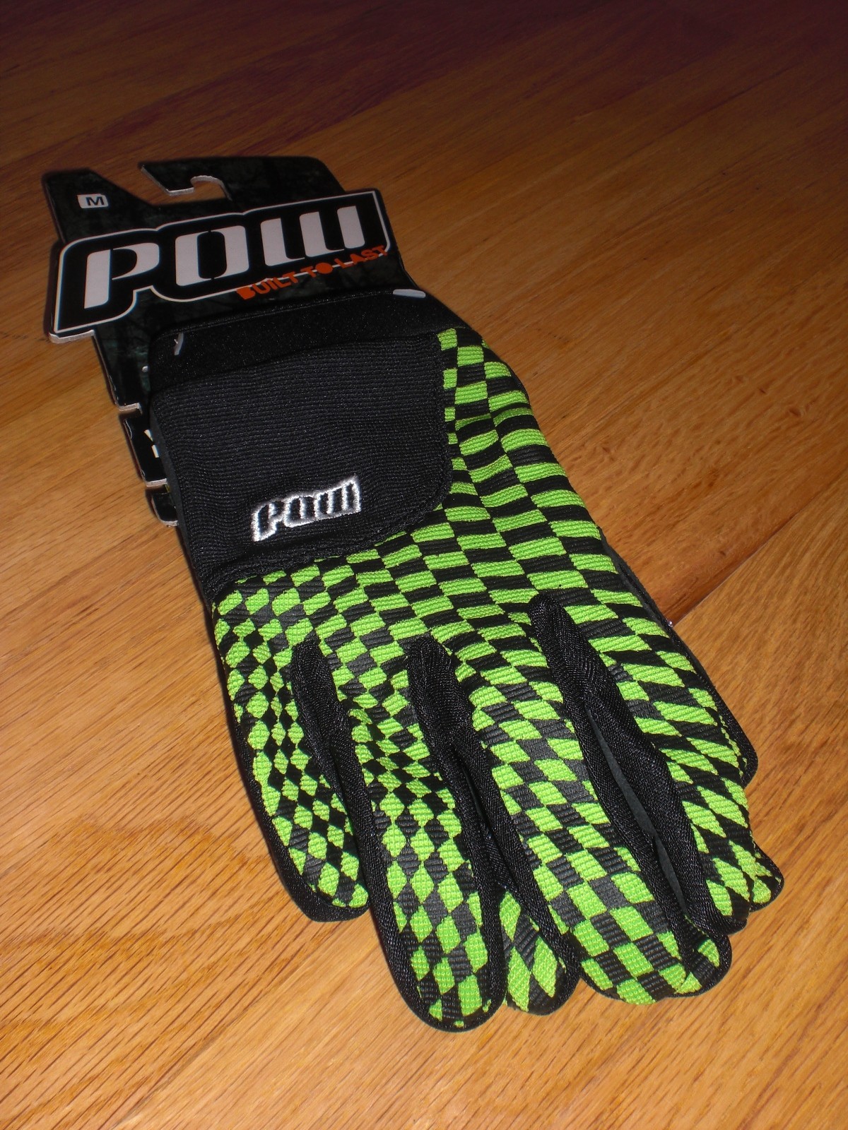 POW Slick Gloves in green