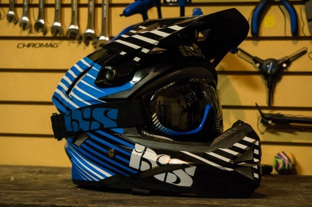 iXS Metis Slide Helmet with Combat Goggles
