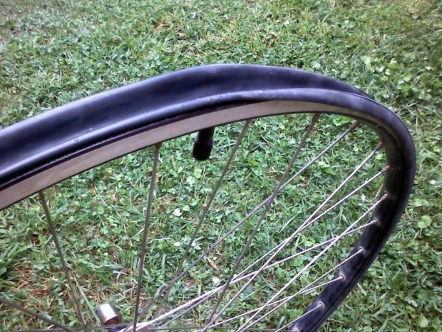 Ghetto Tubeless Split Tube Method